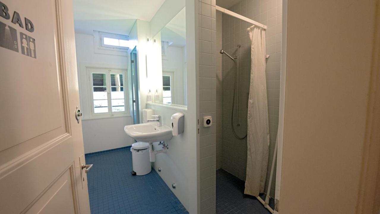 Leissigen Youth Hostel Екстериор снимка