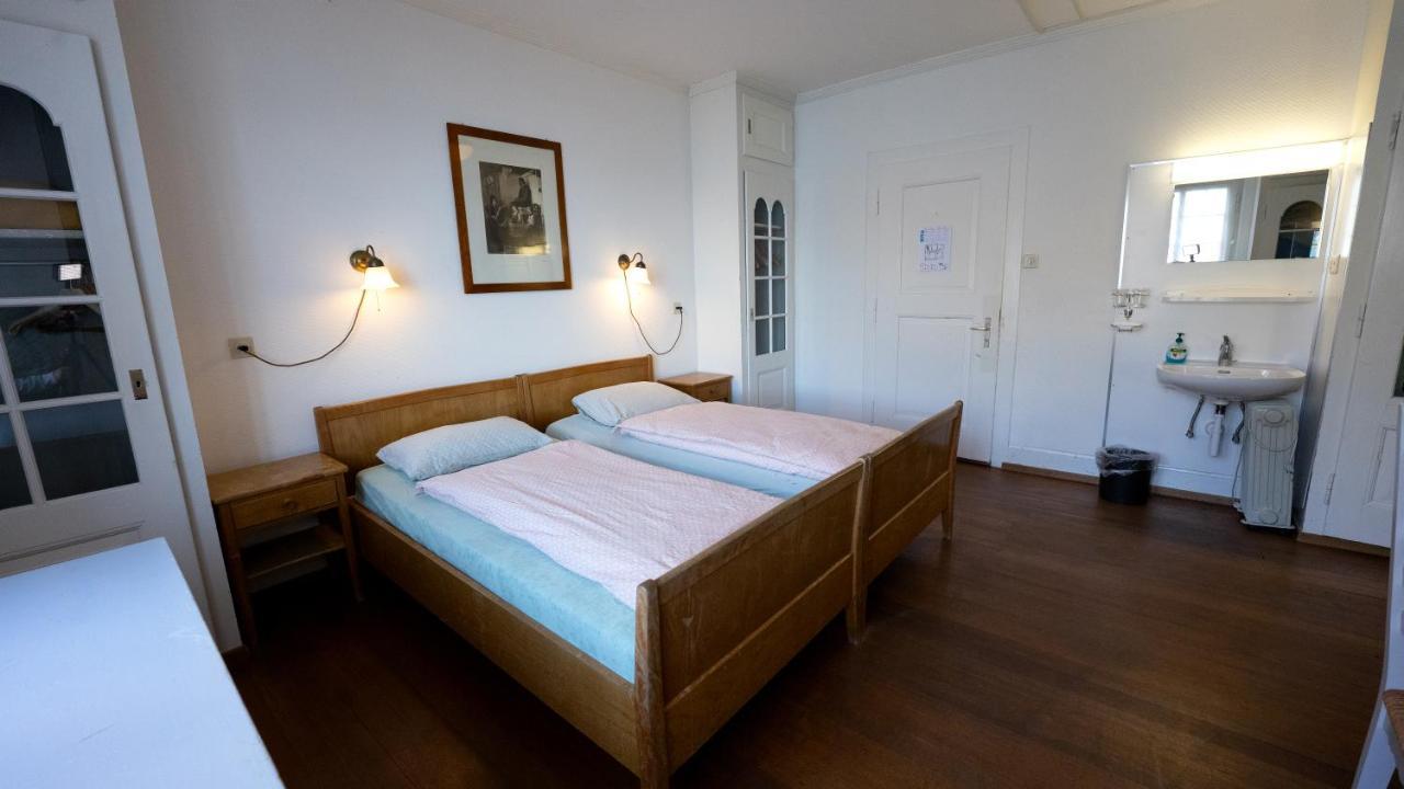 Leissigen Youth Hostel Екстериор снимка