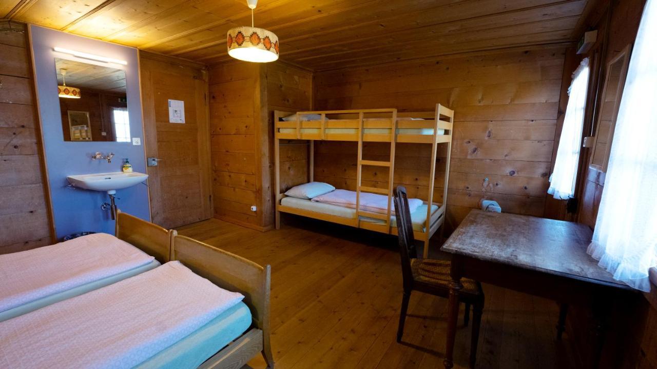Leissigen Youth Hostel Екстериор снимка