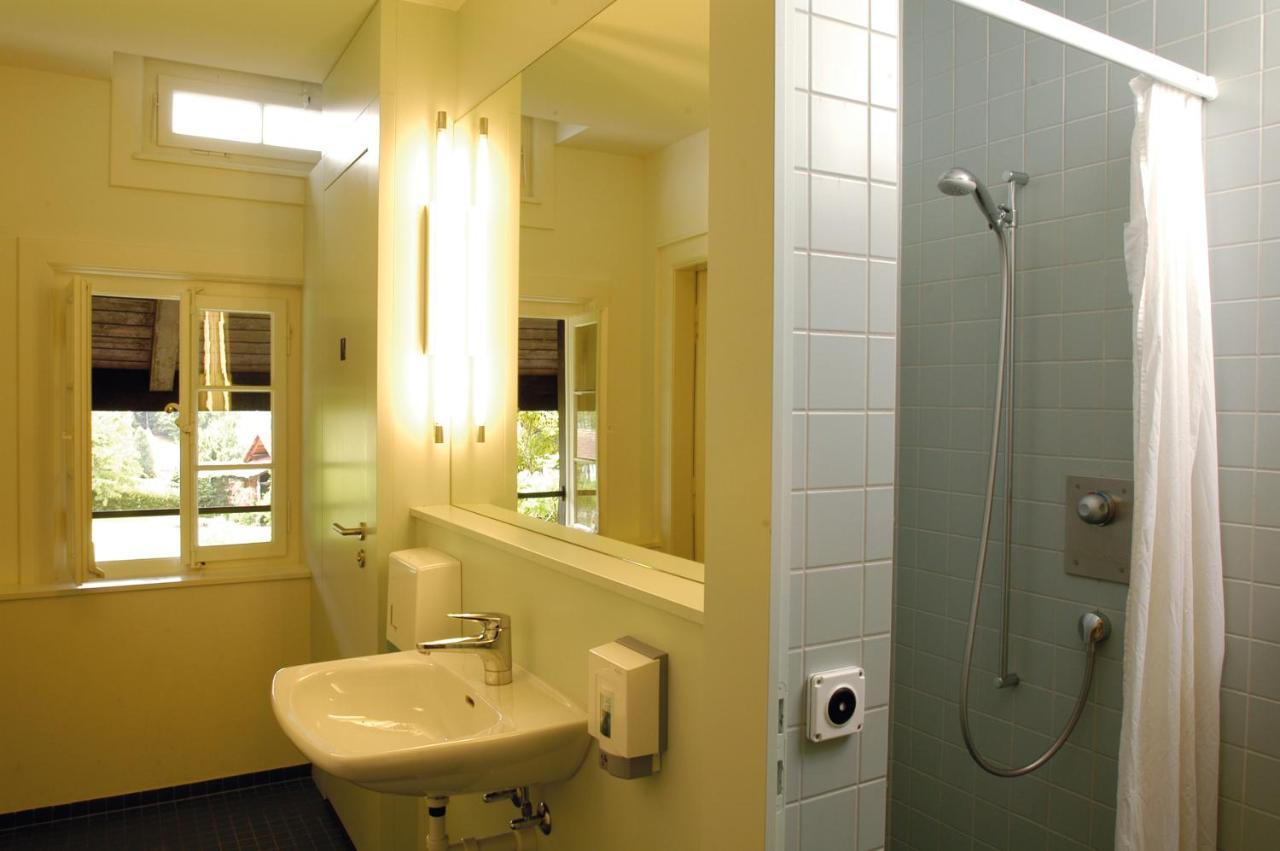 Leissigen Youth Hostel Екстериор снимка