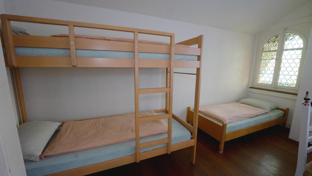 Leissigen Youth Hostel Екстериор снимка
