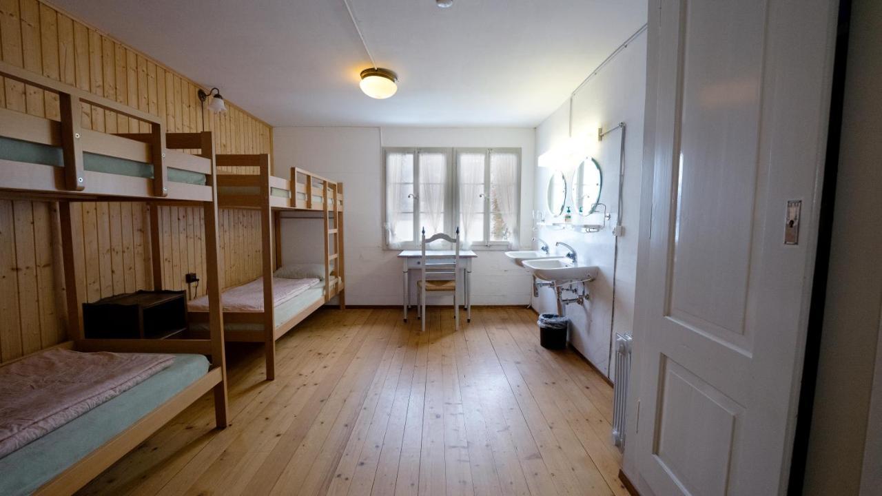 Leissigen Youth Hostel Екстериор снимка
