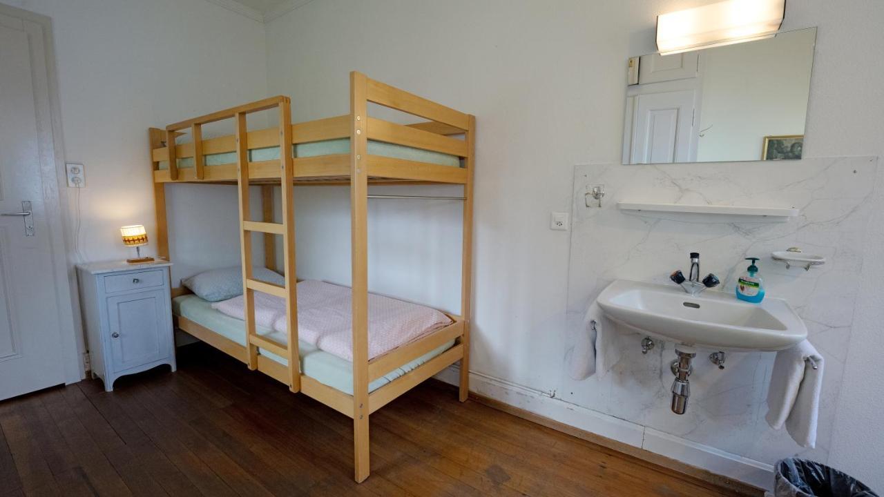 Leissigen Youth Hostel Екстериор снимка